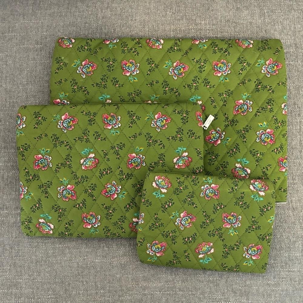 Americana by Sharif Patterned Cosmetic Green Zip Bag Set - Picture 2 of 13